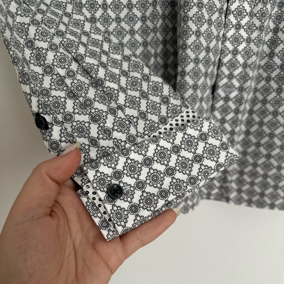 Express Black and White Casual Button Down Shirt - Picture 3 of 8